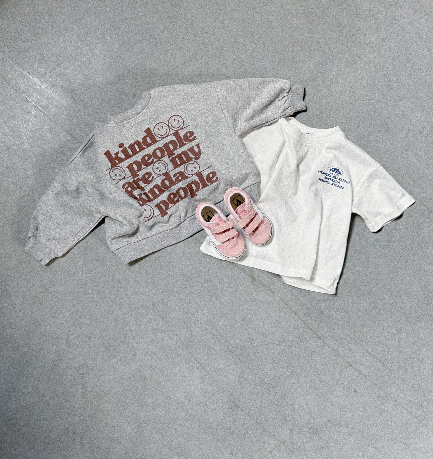 Kind People Sweatshirt Brown